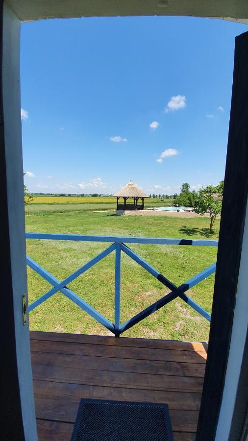 Tisza White House Tiszaszolos Exterior foto