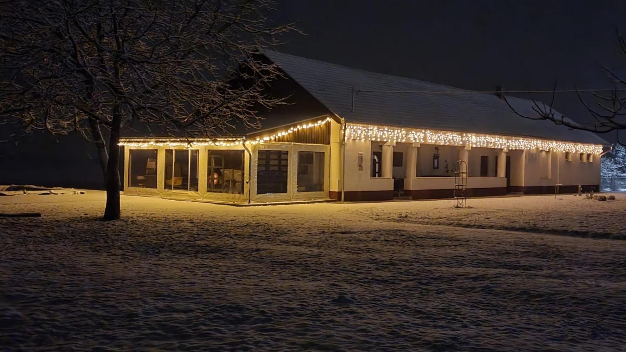 Tisza White House Tiszaszolos Exterior foto